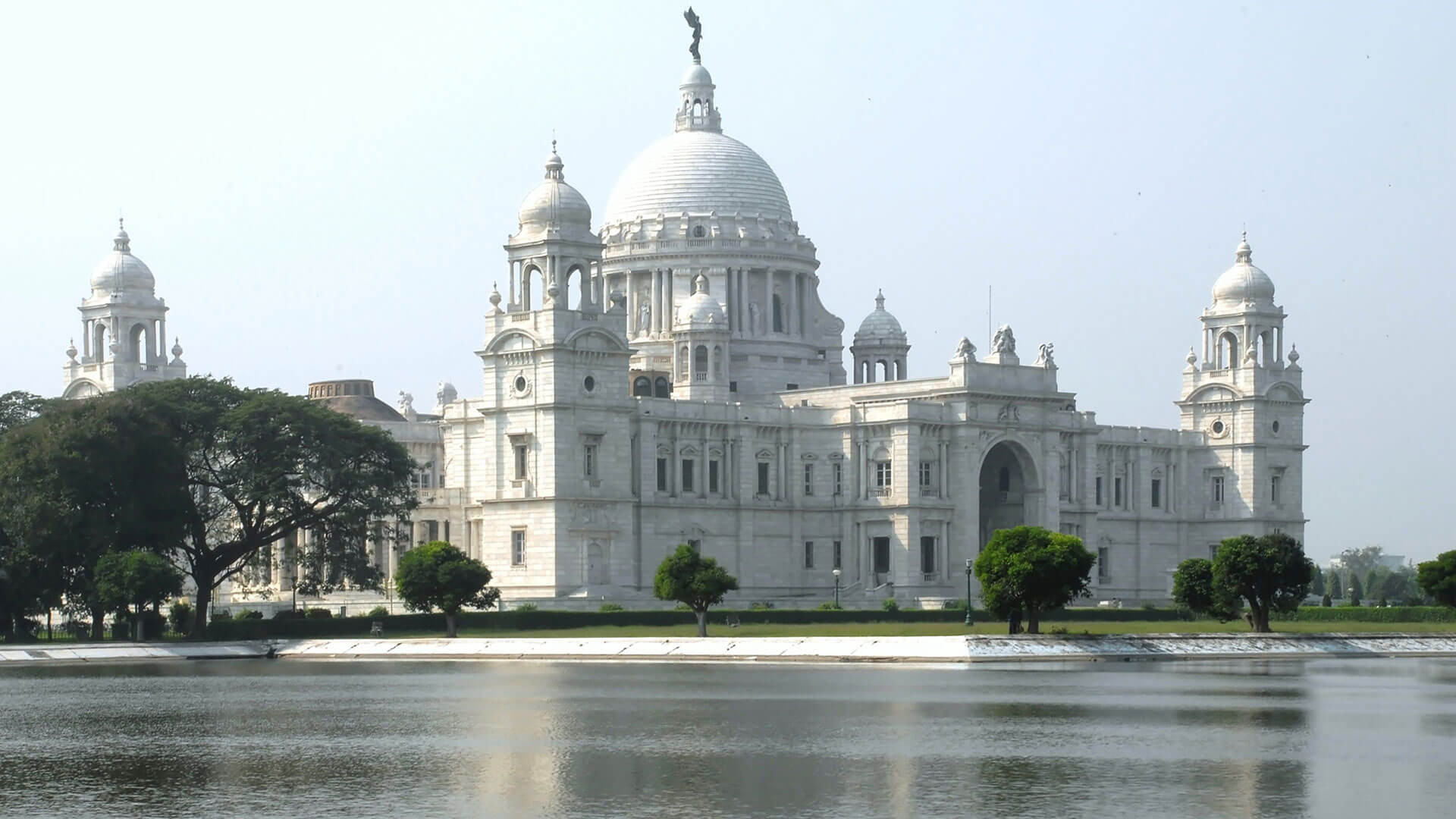 victoria memorial tourist guide